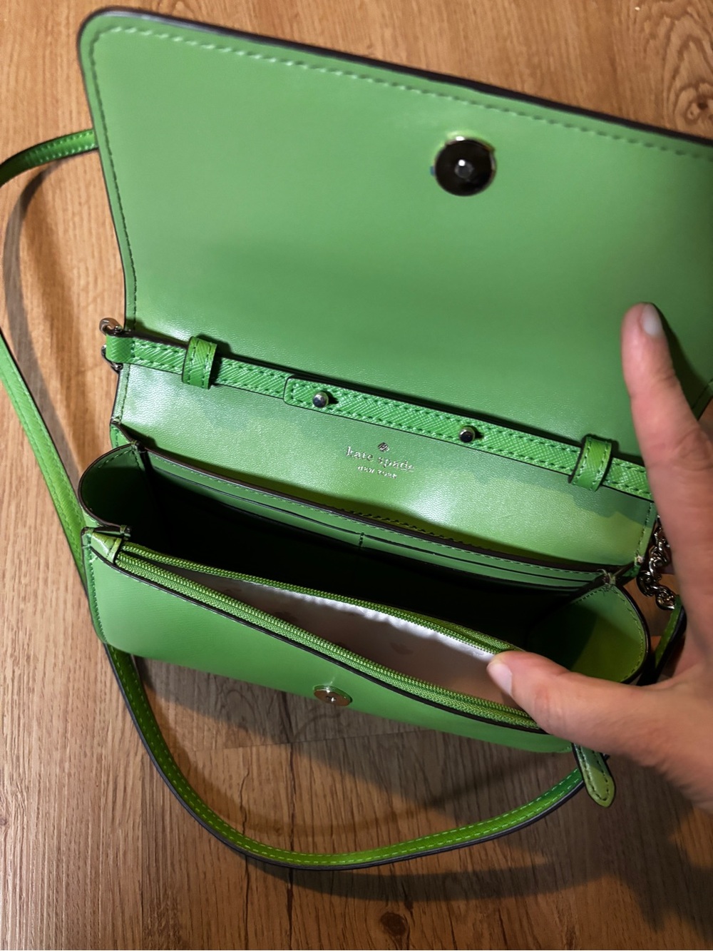 kate spade Green Leather Crossbody with Gold Logo - Picture 5 of 5